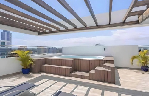 Downtown Santo Domingo Apartment | 2BR Luxury Sunshine Apt 5 +Bonus