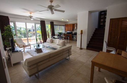El Batey Apartment | 3BD 3BD top-floor condo in beachfront kids-friendly residence, near everything