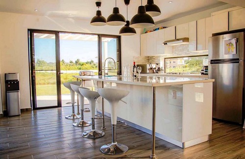 Sosua Villa | 3BD villa with pool in beachfront resort: gym/tennis/basket/waterpark/playground