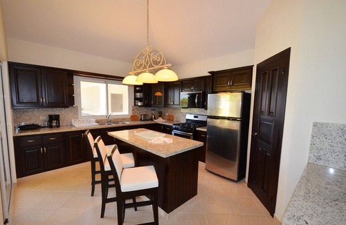 Sosua Villa | 5-bedroom villa with private infinity pool, free shuttle bus, guest-friendly