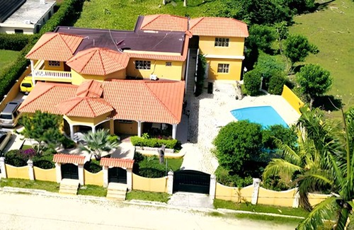 Cabrera Villa | 500 m² Villa ∙ 6 bedrooms ∙ 10 guests