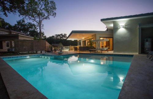 La Mulata Villa | 883 Residencial Casa Linda