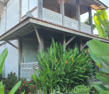 Medewi Bed & Breakfast | AgaLiving Medewi