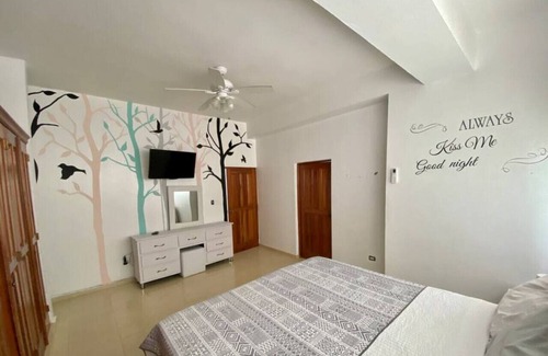 La Primavera Apartment | AMAZING Apt WiFi+AC in the heart of Santo Domingo