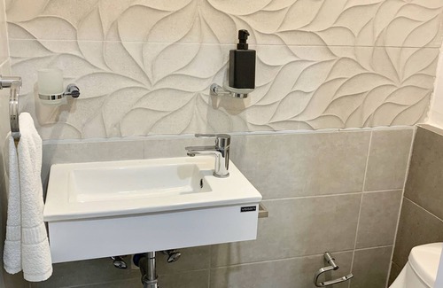 Sarasota Condo | AMAZING NEW 1 BEDROOM BELLA VISTA, POOL, GYM