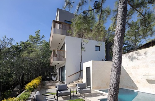 La Vega Province House | Amsterdam Family House