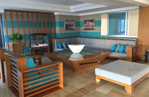 Gascue Apartment | Apartment with pool and beach.