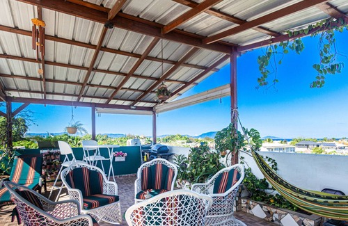 El Batey Apartment | Artist's Loft with private Jacuzzi & Roof Terrace