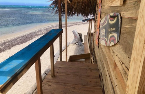 Buen Hombre Cabin | Beach Mansion 3 meters from the ocean, Kite School and Camp