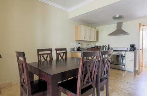 El Cortecito Condo | Beach Residency B2 200Mbps Pool BBQ Walk2Beach!