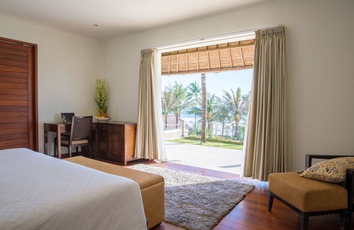 Tegal Mengkeb Villa | Beraban Beach House