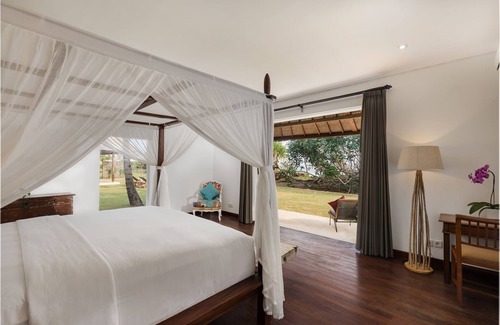 Tegal Mengkeb Villa | Beraban Beach House