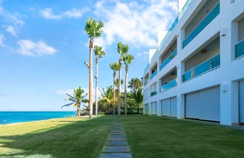 Sosua Apartment | Bluegreen Oceanfront Condo at Laguna Beach