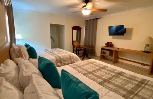 Santo Domingo Hostel | BOTANIC GARDEN HOSTAL