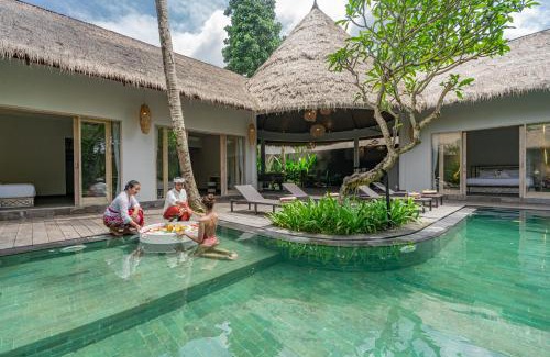 Melayang Villa | Brand new Luxury 3BR villa Ethnic Ubud # 1