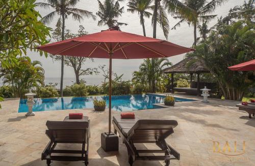 Kalisada Villa | Breathtaking oceanfront 3BR Villa with infinity pool!