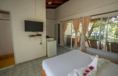 El Batey House | Bungalow #17 at Waterfront Playa Alicia