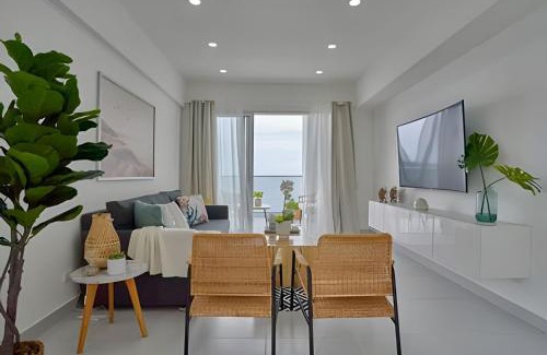 Juan Dolio - El Pueblo Apartment | Caribbean Sunrise View, Beachfront Apartment.