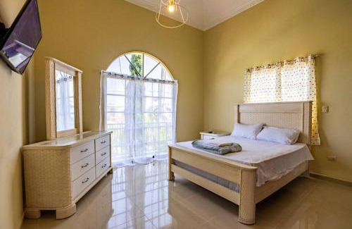 Los Maestros House | Caribbean Blue Mansion