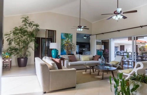La Mulata Villa | Casa Linda Private 3 bedroom, 3 bath Villa sleeps 2-6 guest
