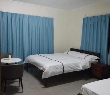 Martintar House | CC airport rooms
