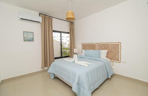 Los Melones Apartment | Chic Bayahibe 2BR near Bayahibe Center
