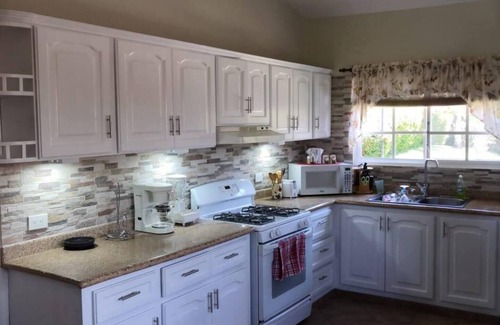 Urbanizacion Tavarez Villa | Come in our 5-bedroom guest-friendly villa with private pool!