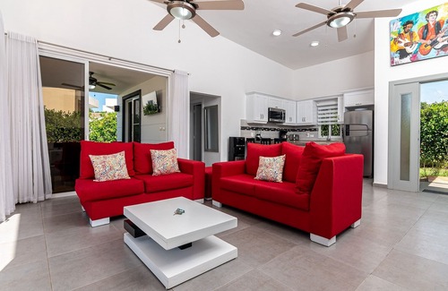 La Mulata Villa | Hear the call of the tropics!
