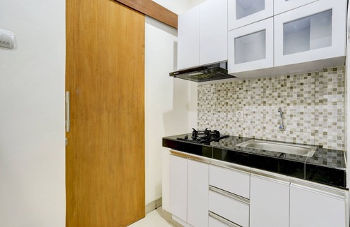 Renon Hotel | Hotel O March 67 Stay