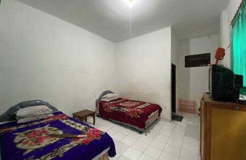 Teuku Umar Hotel | Hotel O Puri Queen Dua