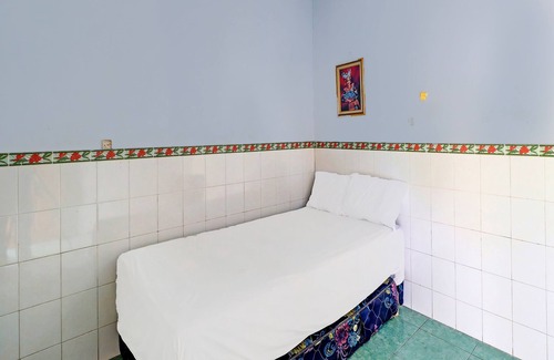 Negara Hotel | Hotel O Sekar Jagat Near Pantai Baluk Rening