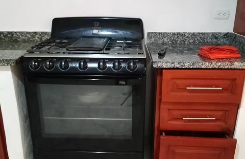 Los Frailes House | House by Aut. Las Américas 10 minutes from the airport