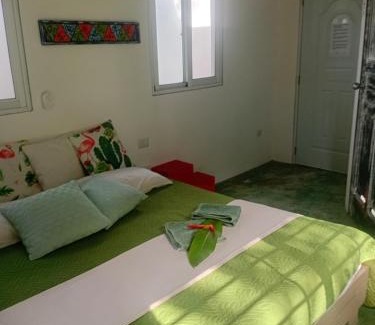 La Iglesia Apartment | La casita chambre individuelle