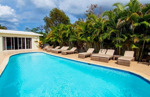 Sosua Villa | Large 6BD guest-friendly villa with private pool and garden, free bus to town