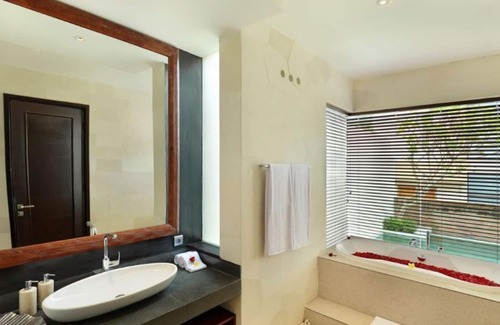 Kampial House | Lavish & Spacious MRC 2-Bedroom Villa #C11