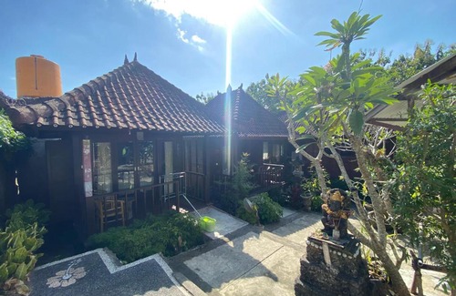 Mushroom Bay Resort | Lembah Bhucarya