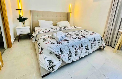 La Julia Apartment | Luxury - 1BR - Ocean & City View - Downtown - SDQ - Shared Jacuzzi
