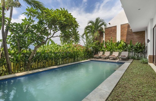 Umalas Villa | Luxury 5 Star Villa in Umalas with Private Pool, Bali Villa 2075