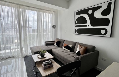 Renacimiento Apartment | Luxury Apartment With sea View