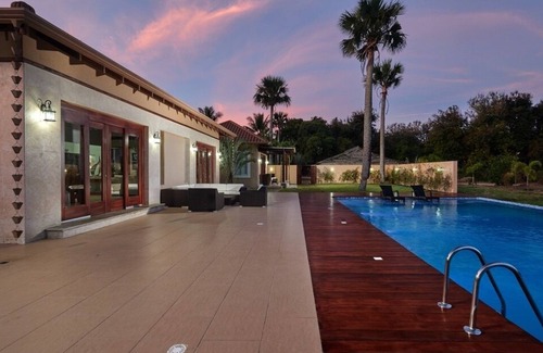Licey al Medio Villa | Luxury Santiago Villa: "The Zen House"
