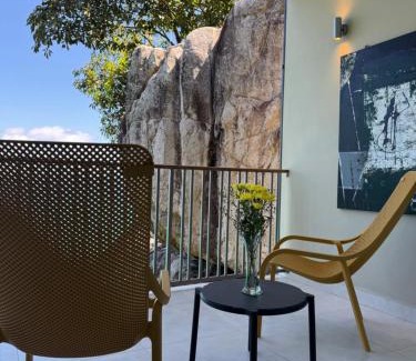 Glacis Apartment | Maka Bay Self Catering