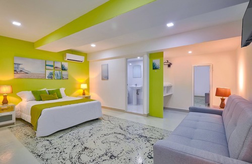 Ciudad Universitaria Hotel | Malecon Rooms & Hotel