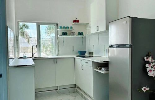 Veron Apartment | Mariposa Apartments