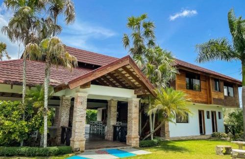Santiago Province Villa | Mountain Paradise Pool Wi-fi Las Charcas