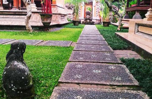 Sambahan House | Nayas House