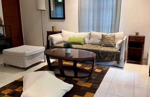 Lodtunduh House | New Studio House with spacious garden in Ubud