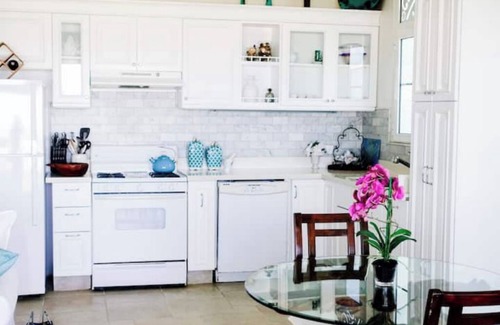 Cabarete Apartment | O-1 Gorgeous Beach Condo near shops & nightlife