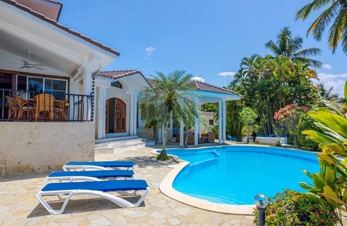 Sosua Villa | Party complex, 2 villas/2 pools, sandy beach, ping-pong/billiard/Playstation!