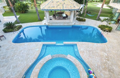 Bavaro Villa | PC 9BR Ultra Luxury Nightlife Mansion + Free Bonus