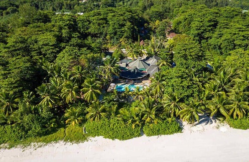 Grand'Anse Praslin Apartment | Peaceful Room Surrounded By Tropical Harmonious Garden